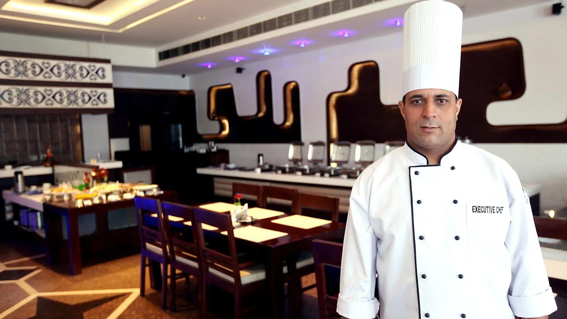 Kc Cross Road Hotel Panchkula