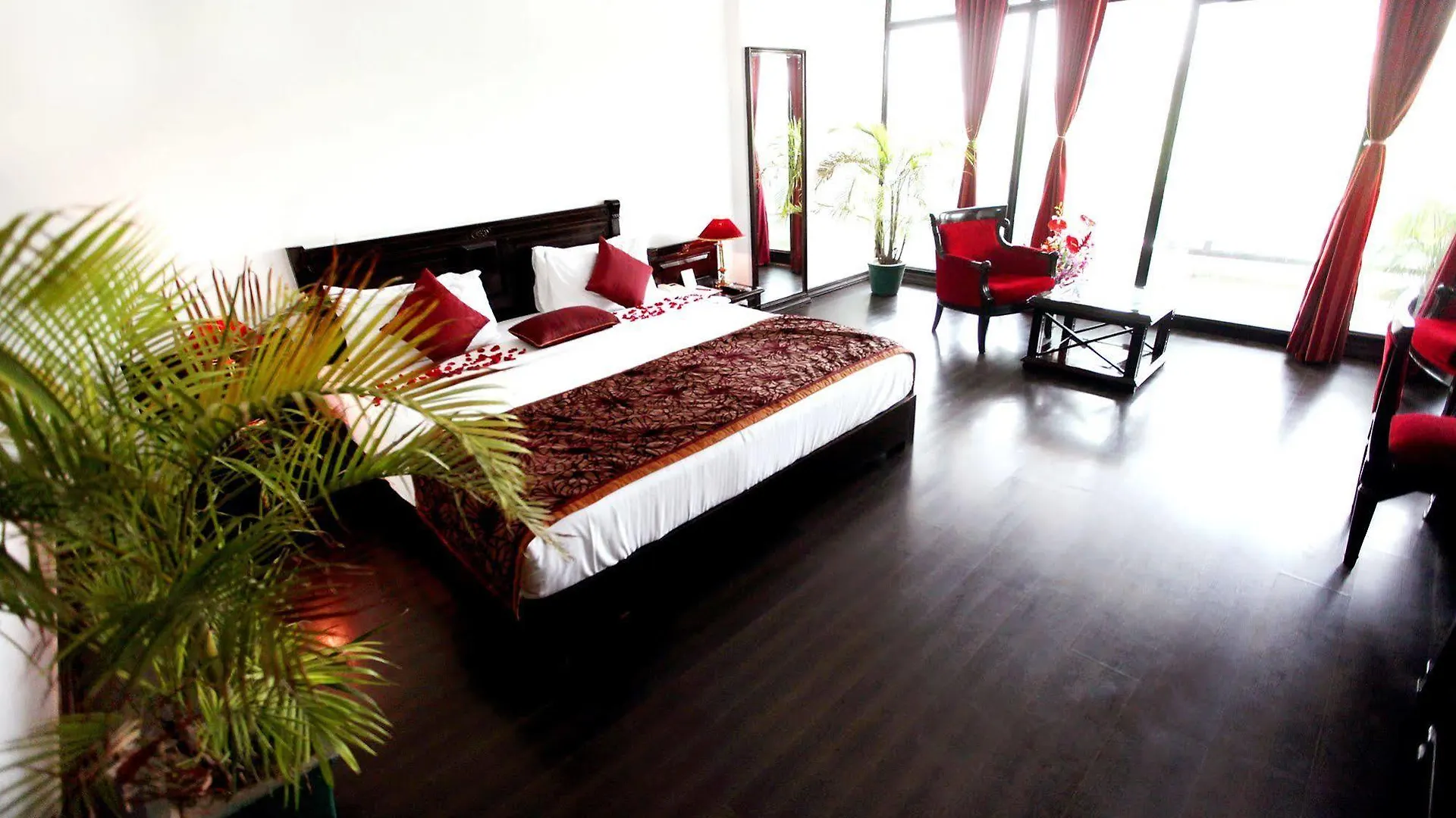 Kc Cross Road Hotel Panchkula